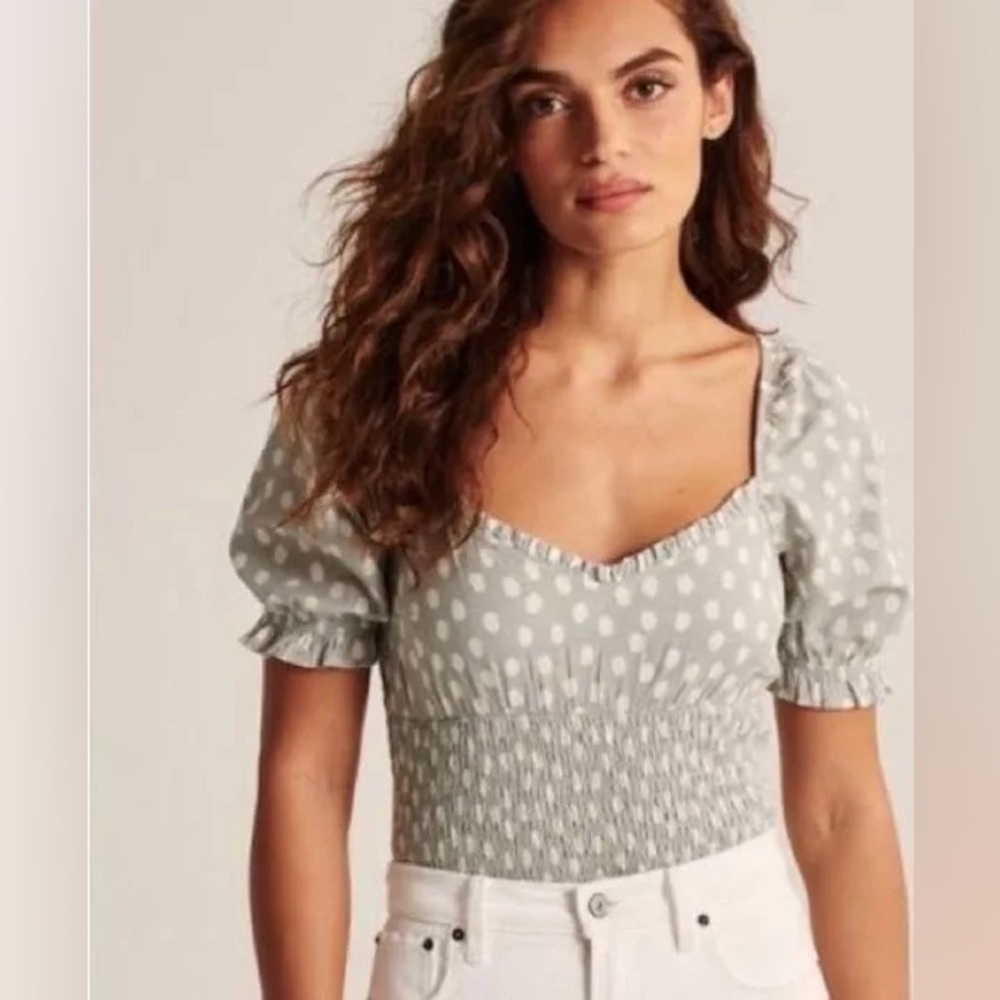 NEW Abercrombie polka dot top